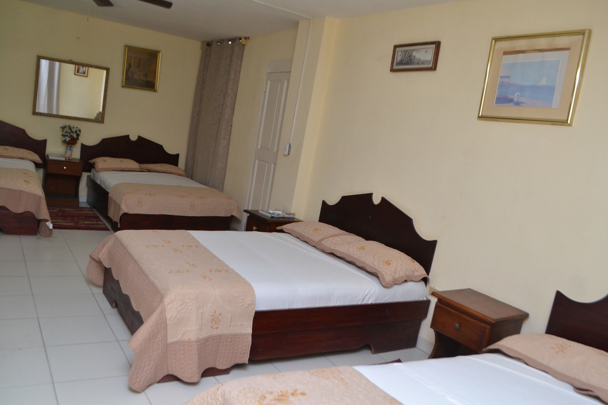 Seven Stars Hotel Musseau Εξωτερικό φωτογραφία