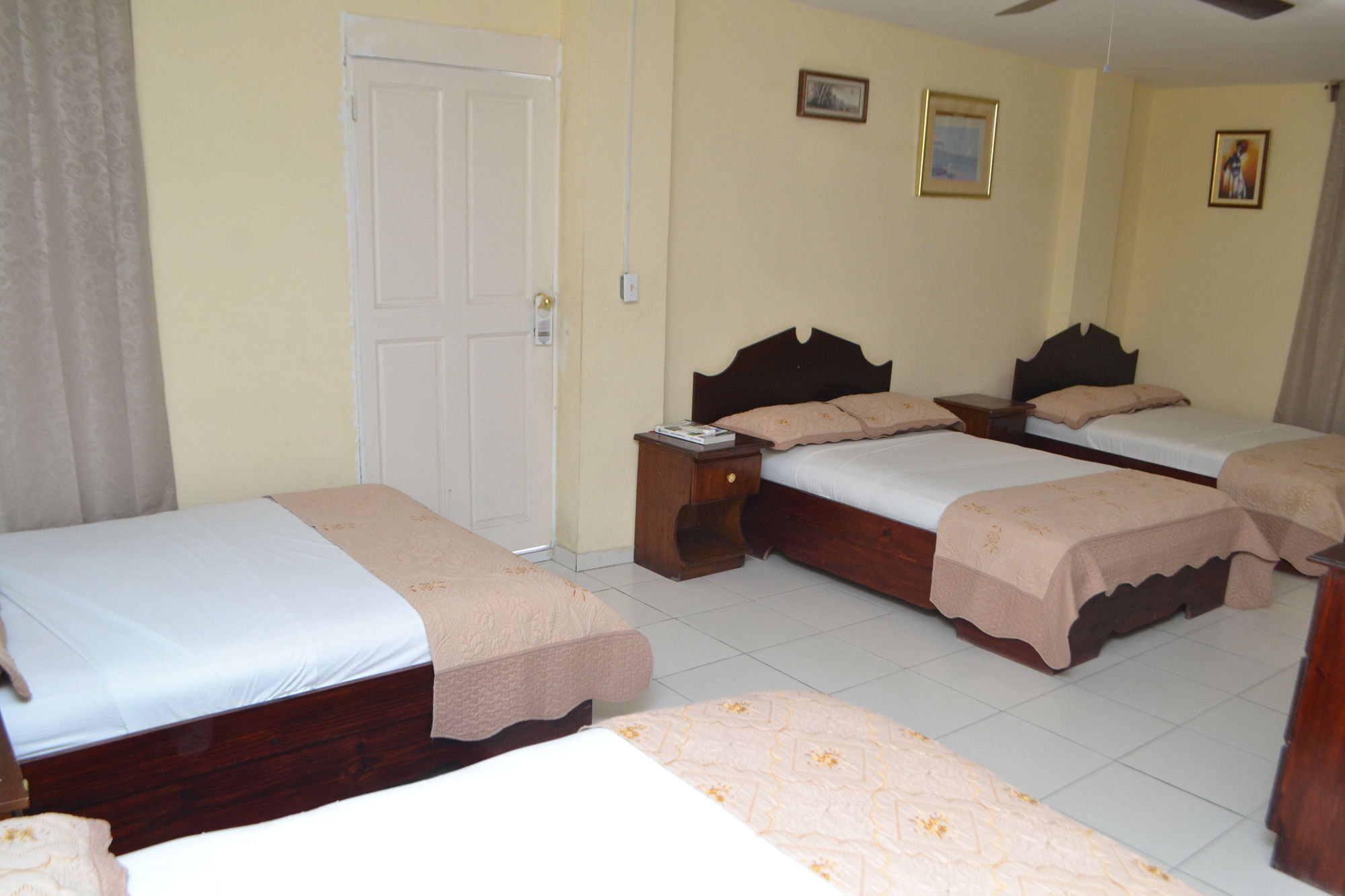 Seven Stars Hotel Musseau Εξωτερικό φωτογραφία